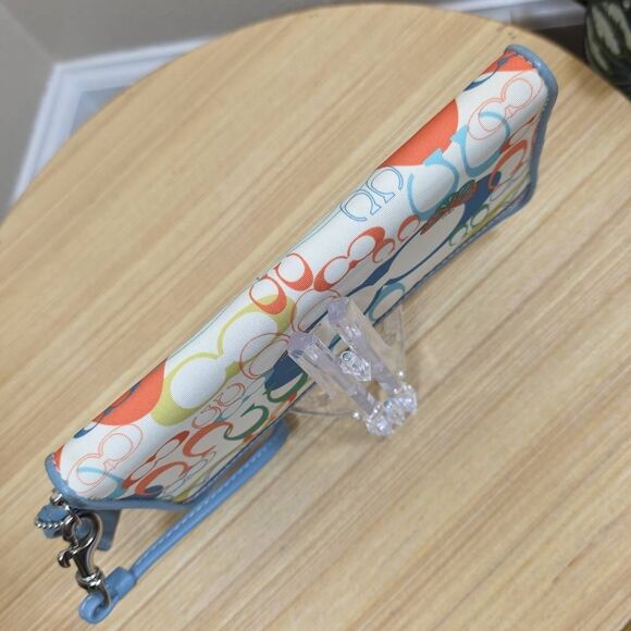 Coach Optic Butterfly Zip Around Wallet - Picture 11 of 16